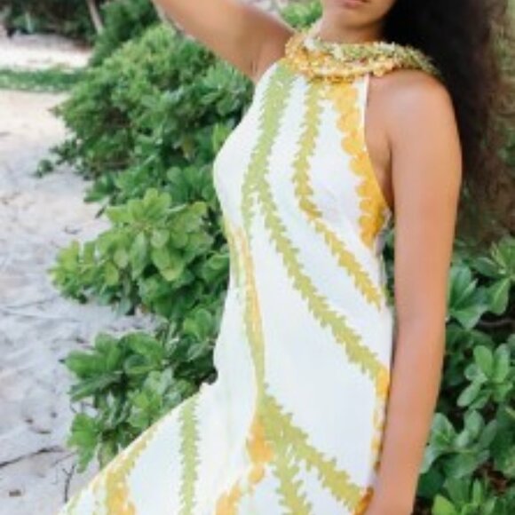 lexbreezy Hawaiian Iolani pikake lei mau loa halter dress - Picture 2 of 10